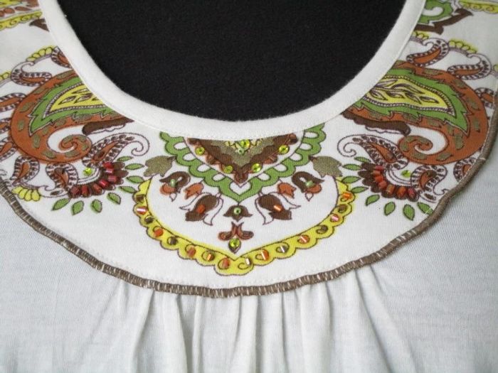 T-shirt blanc motifs chocolat/kaki Jac Jac 38 NEUF - photo numéro 3