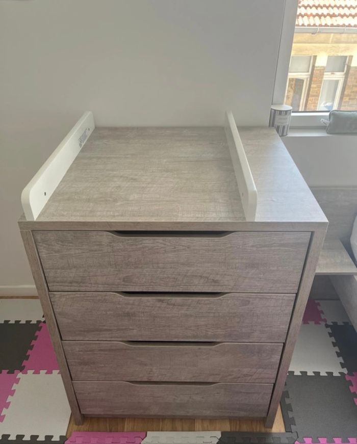 Table à langer et commode - photo numéro 3