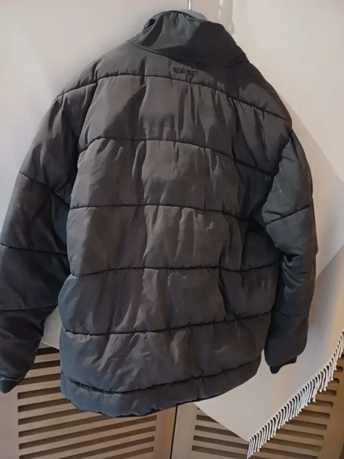 Doudoune Superdry taille 40 - photo numéro 2