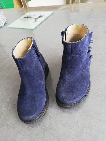 Chaussures bottines 24