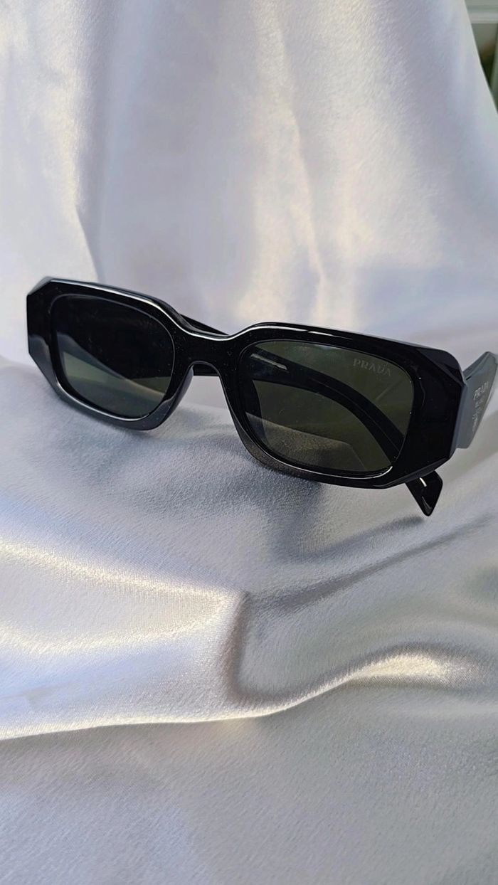 Lunettes de soleil rectangulaire noir - photo numéro 4