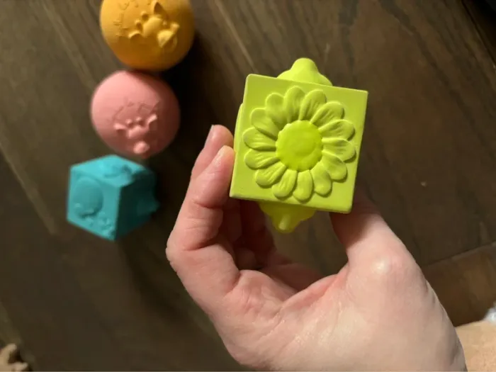 Lot de 4 jouets sensoriels Sophie la girafe tbe - photo numéro 5