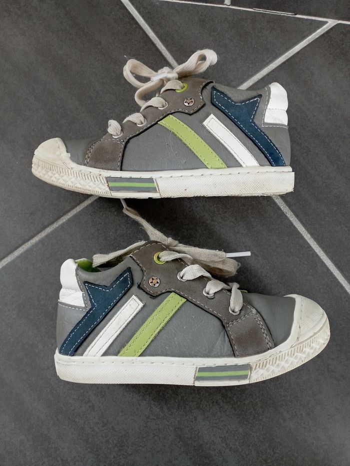 Paire de basket taille 27 - photo numéro 8