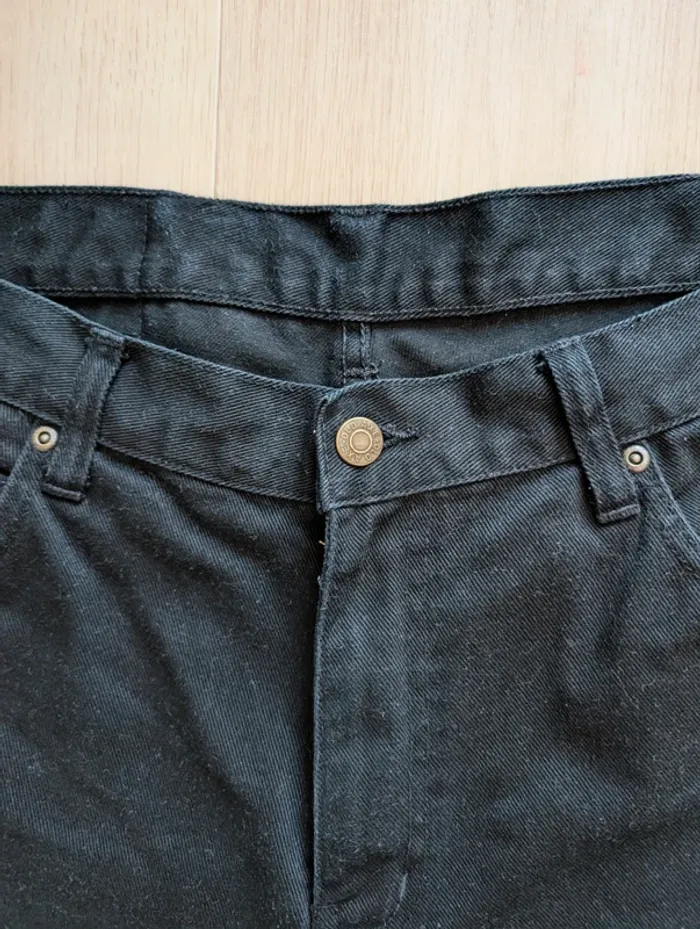 Short en jean noir - photo numéro 3
