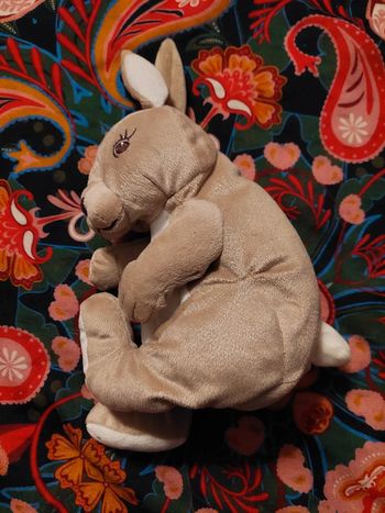 Ikea - peluche lièvre ou lapin assis