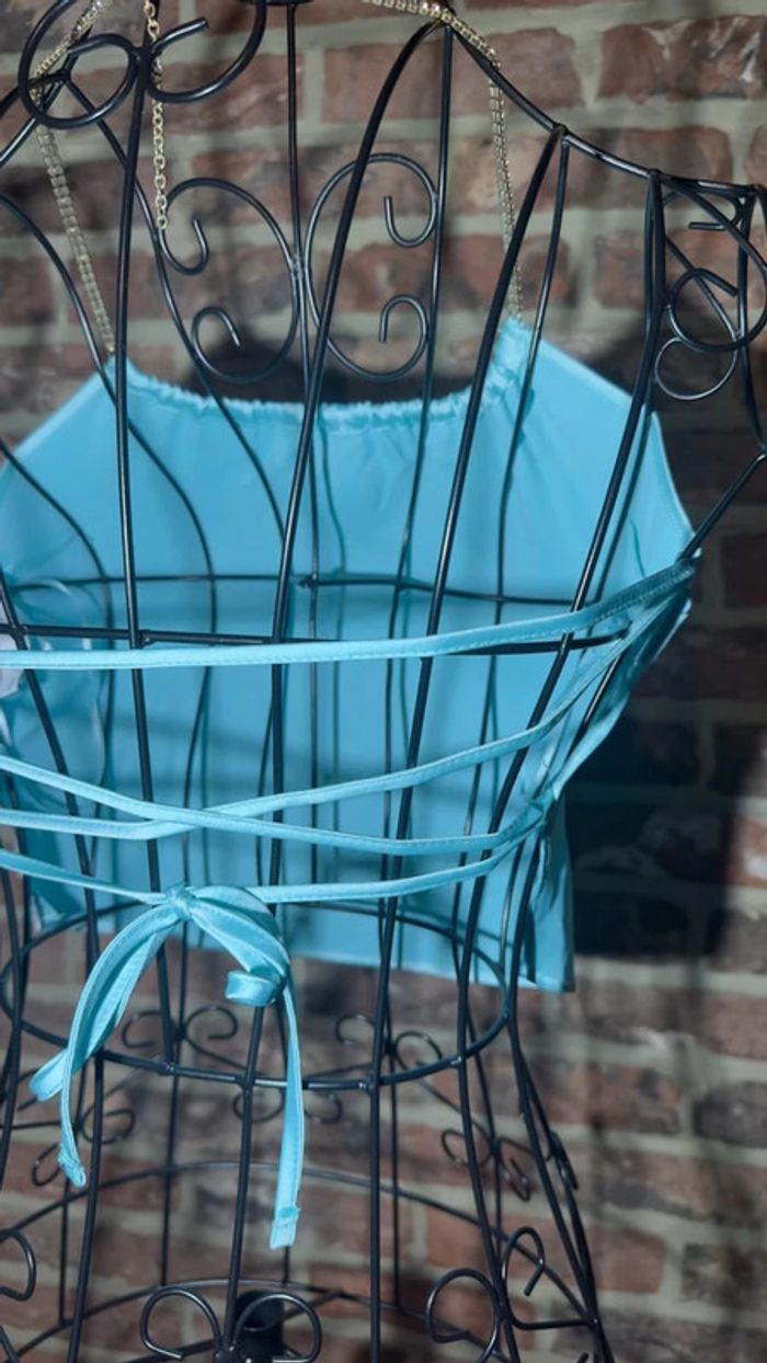 Top bleu satiné dos nu Bershka Taille S / 36 - photo numéro 8