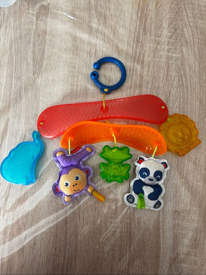 Mobile pour cosy/poussette animaux Fisher Price