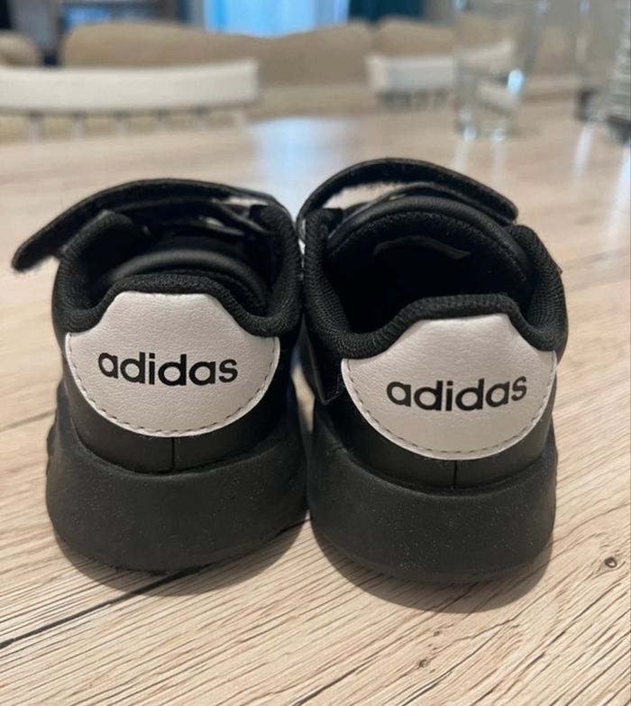 Basket Adidas bébé - photo numéro 4