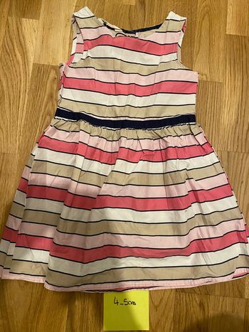Robe taille 4-5 ans
