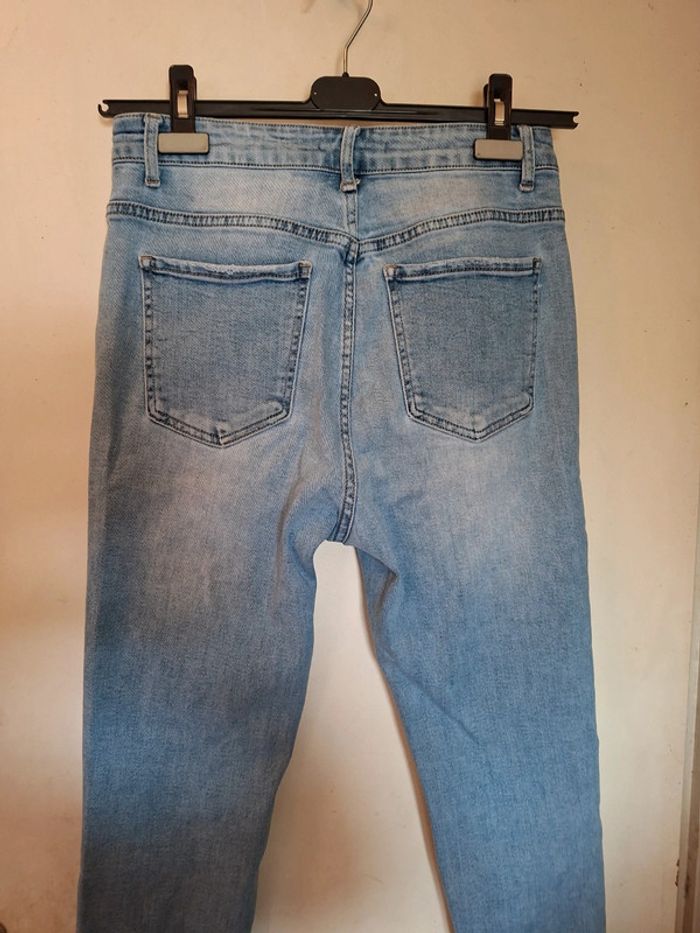 Jeans 38 taille haute - photo numéro 2