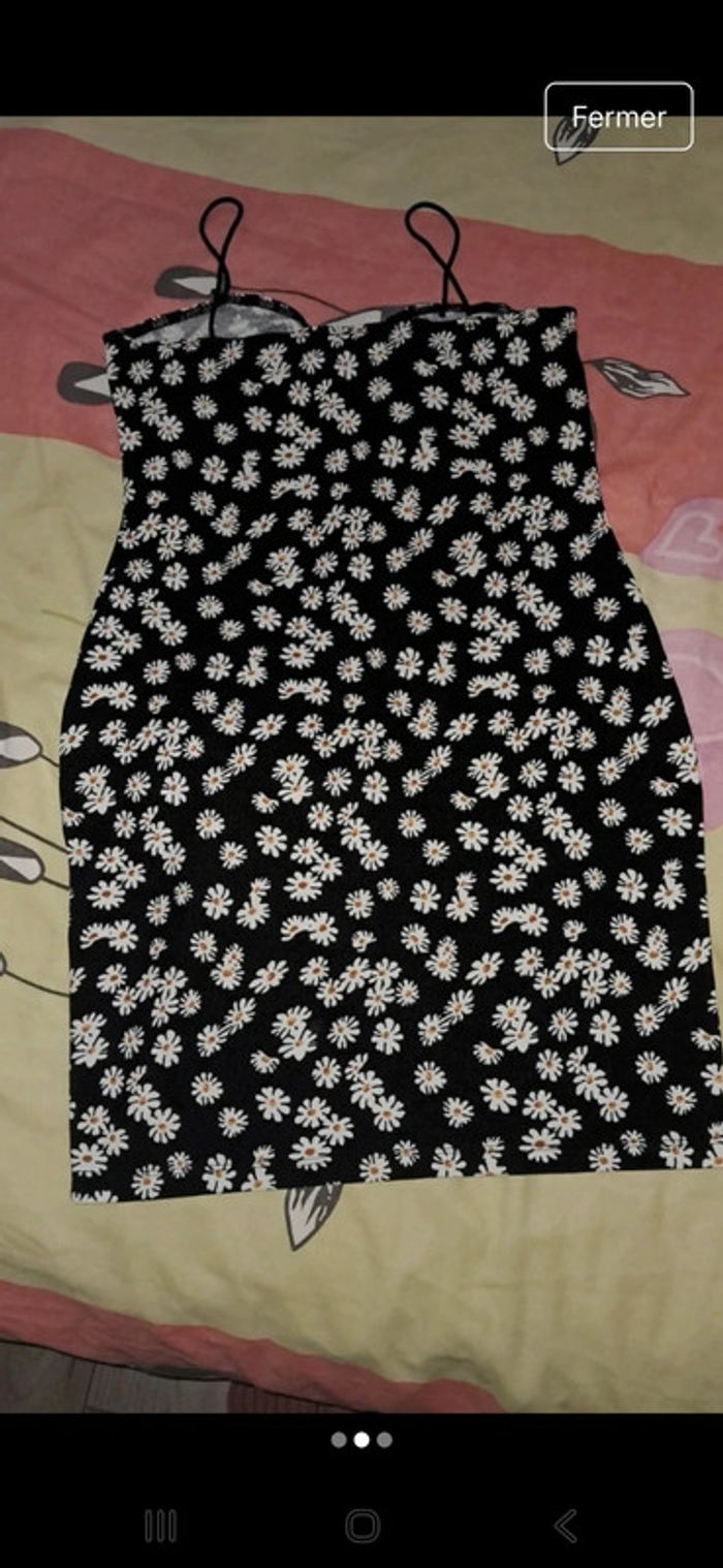 Robe à fleurs 🌸 - photo numéro 2
