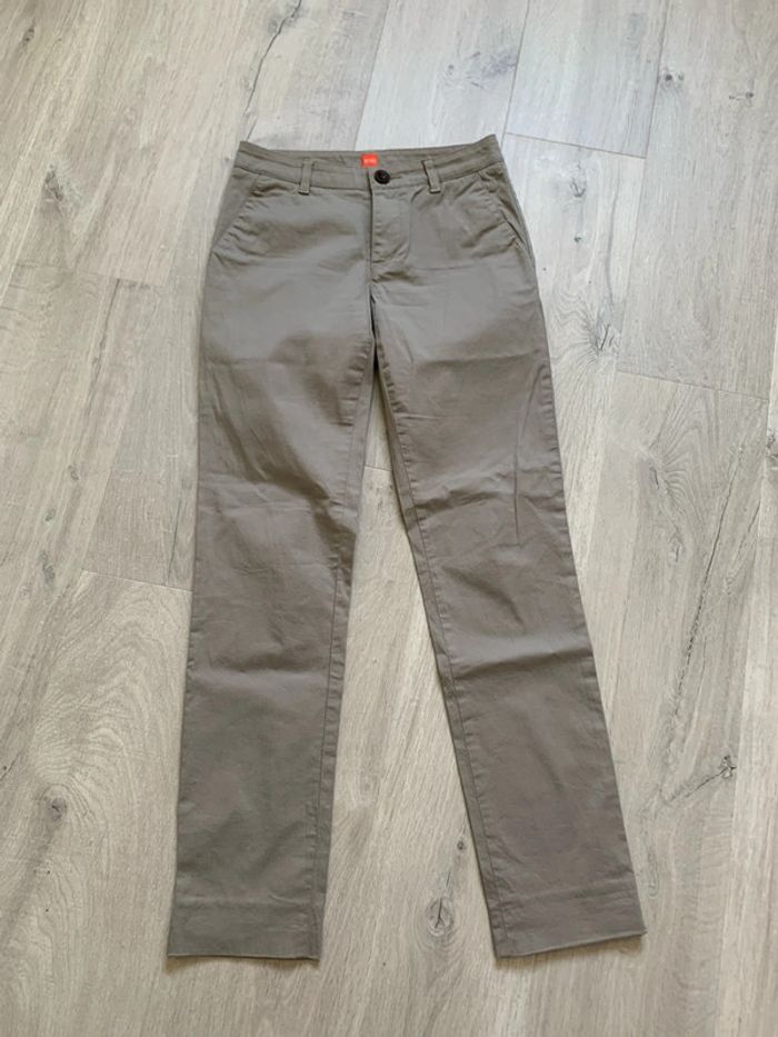 Pantalon beige/kaki Hugo boss - taille 36 en parfait état
