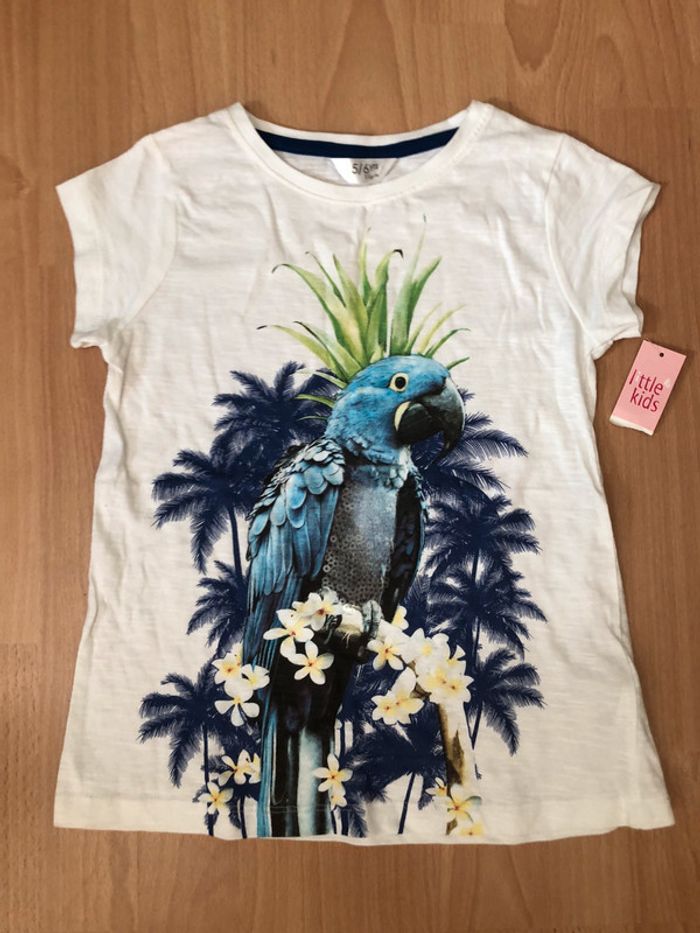 Joli T-shirt blanc MC T. 5-6 ans/116 cm neuf avec étiquette
