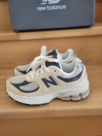 Basket New balance 2002r