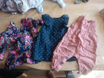 Lot robes combi 9 mois