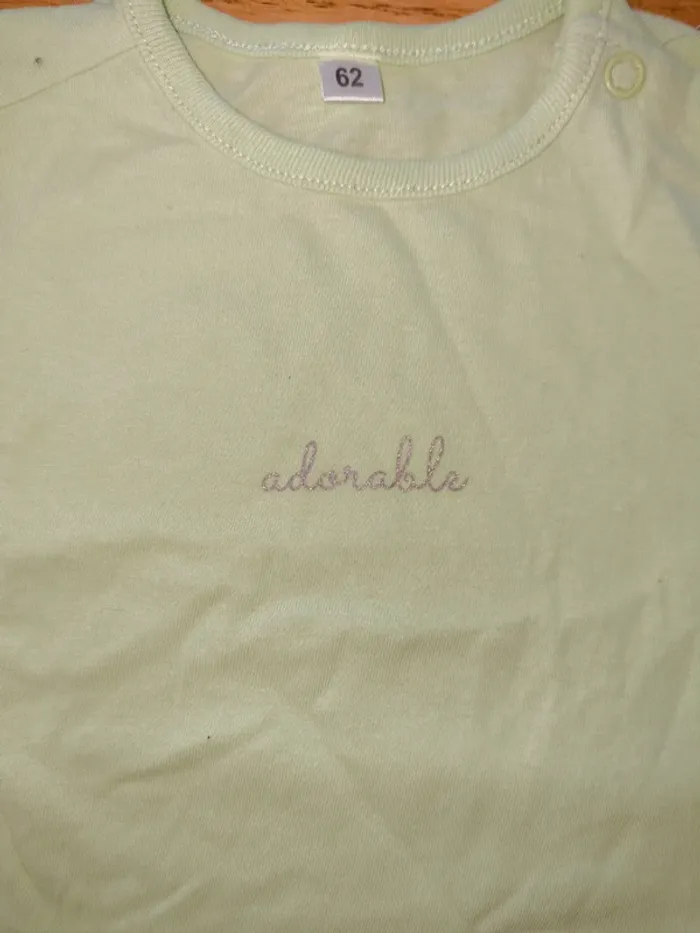 T-shirt fille menthe 3 mois excellent état zeeman - photo numéro 3
