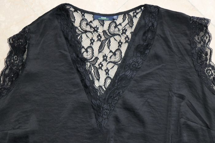 Kiabi - Blouse satinée avec dentelle - noir - photo numéro 2