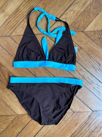 Maillot de bain 2 pièces turquoise et marron Taille 42