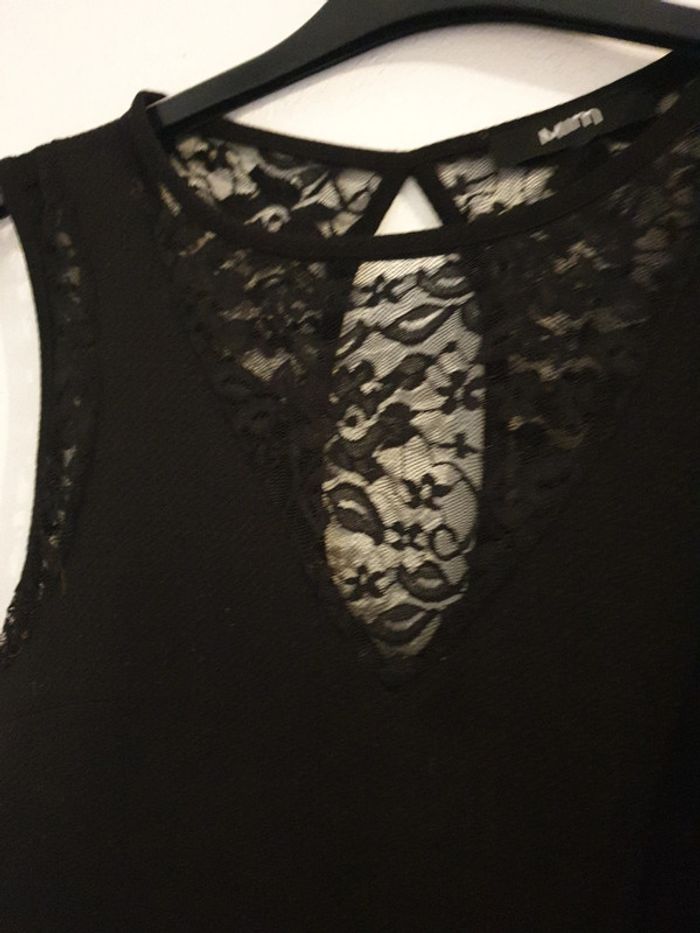 Top a dentelle - photo numéro 2