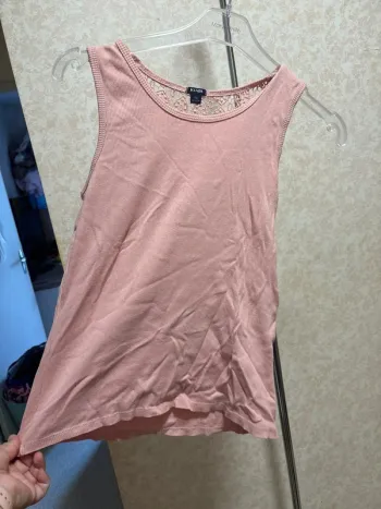 Débardeur taille 12ans marque kiabi