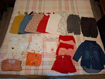 Lot vetements fille 9 mois
