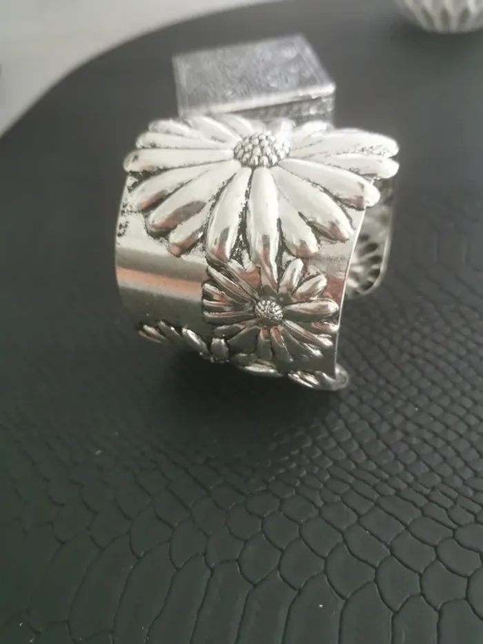 Bracelet femme manchette fleur argenté - photo numéro 3