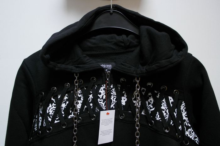 gilet Emily the Strange - taille S - photo numéro 2