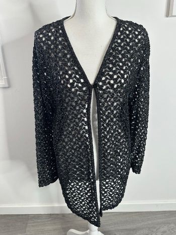Cardigan en maille ajourée noir et argenté TU
