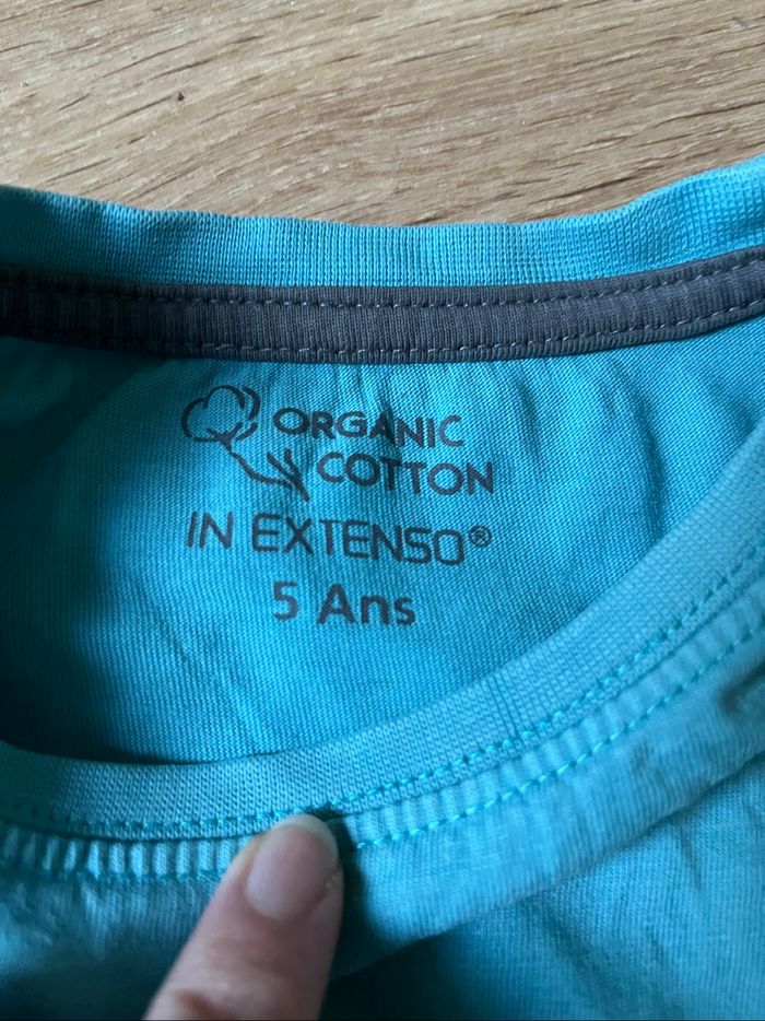Lot de 2 t shirt 5 ans - photo numéro 3