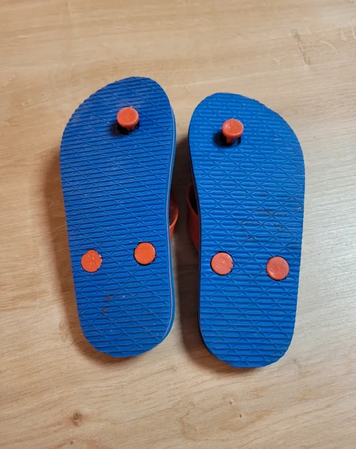 Tongs Spidey taille 26-27 - photo numéro 8