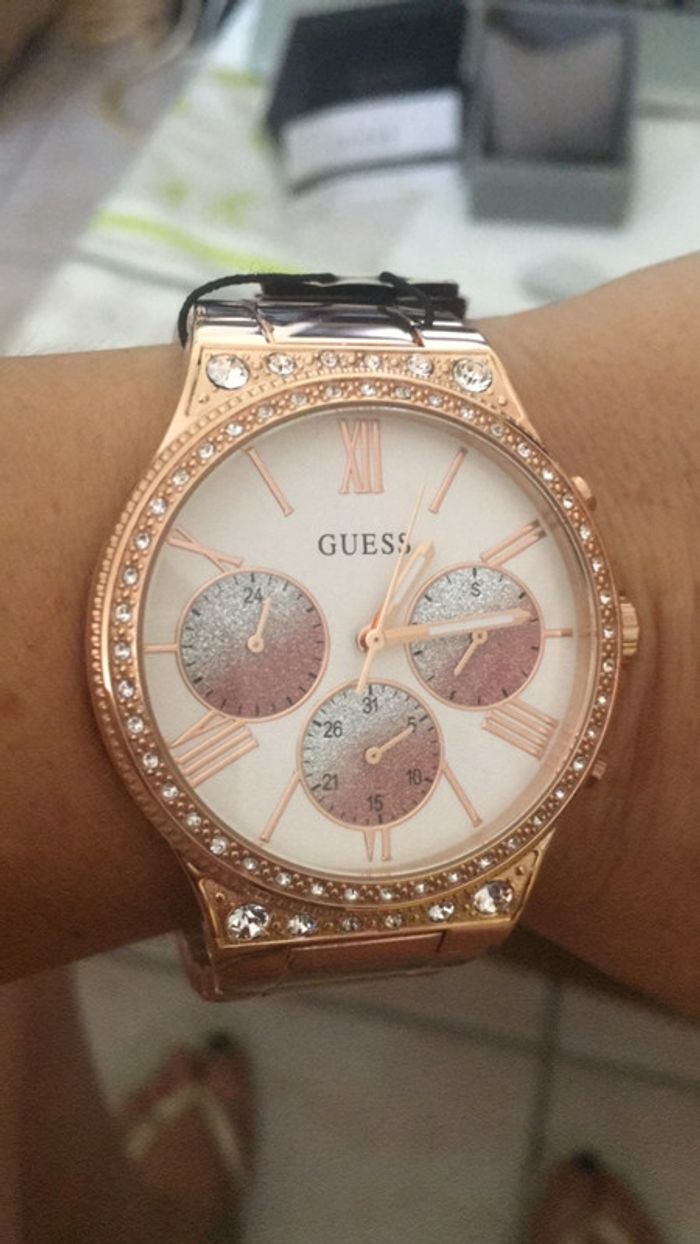 Magnifique Montre Guess - photo numéro 3