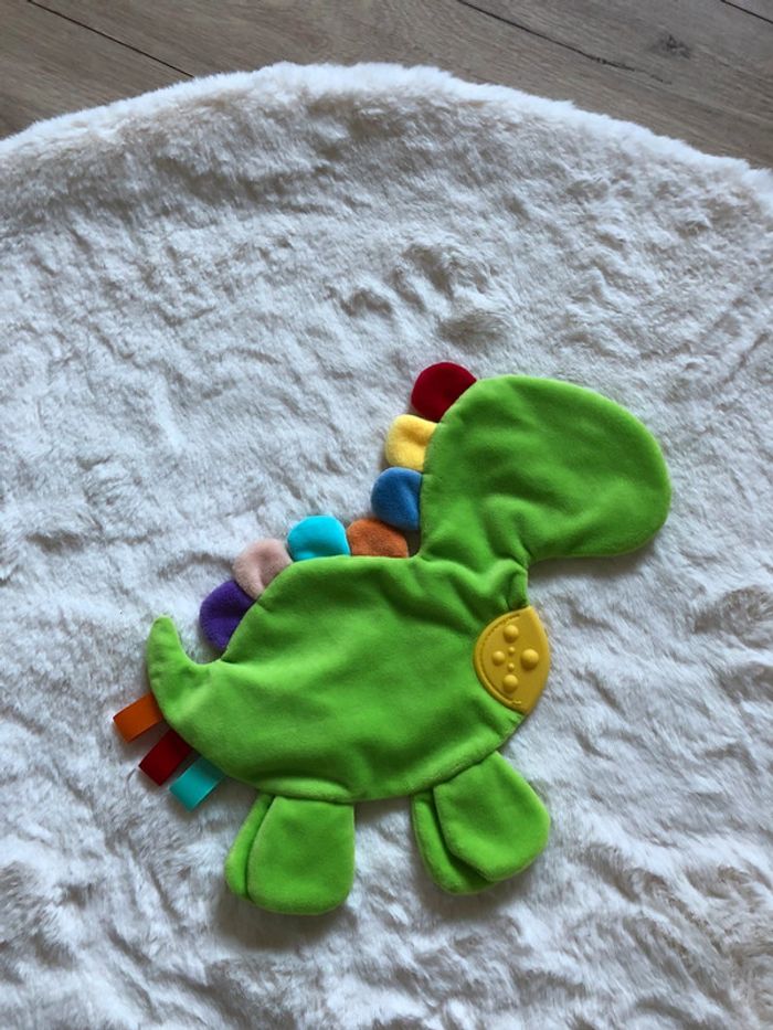 Doudou plat dinosaure 🦖 - photo numéro 2