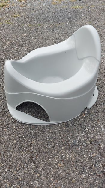 Pot bébé toilette