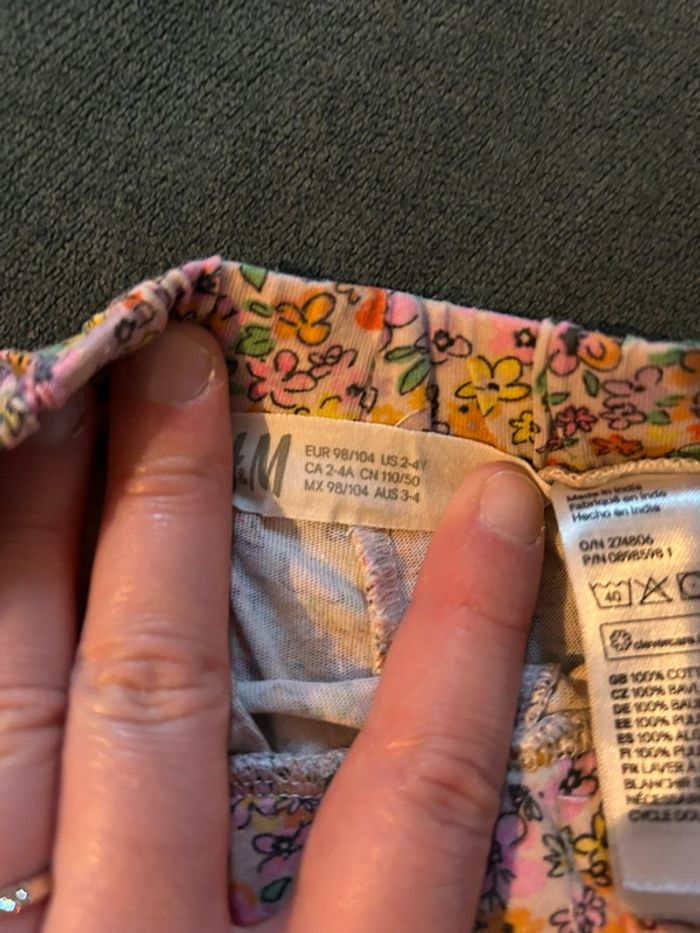 Short liberty h&m 2/4 ans - photo numéro 4