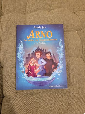 livre arno le valet de Nostradamus (3e)