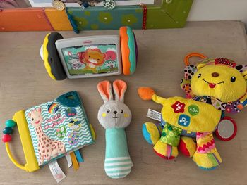 Lot de jouets 6/12mois