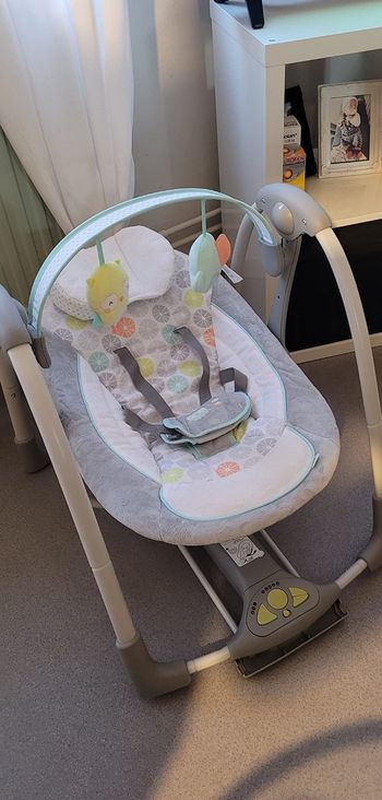 Balancelle  bébé neuve