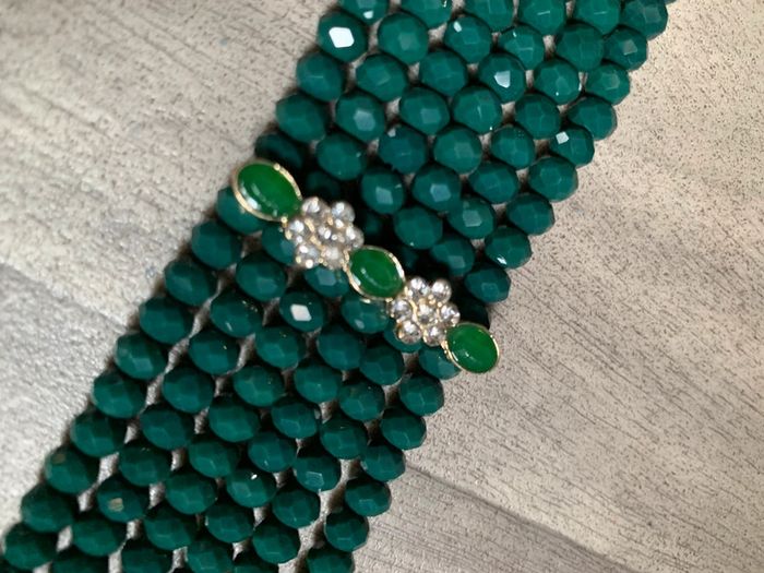 Collier ras de cou et boucle vert - photo numéro 4