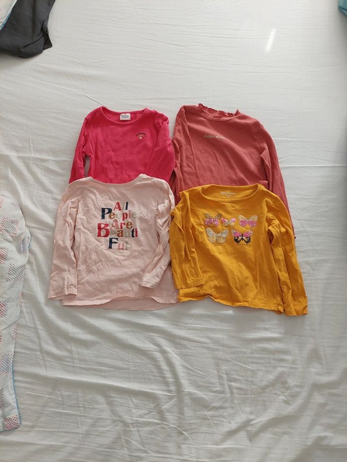 Lot 4 t-shirts manches longues
