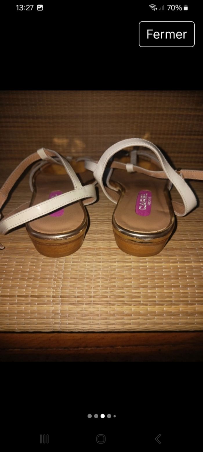 Sandales neuve Carel - photo numéro 2