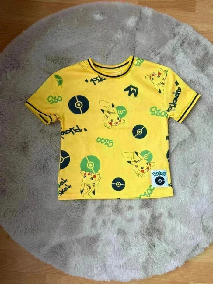 T-shirt Pokémon Pikachu et Pokéball - Taille 4-5 ans - Neuf sans étiquette - Envoi soigné et rapide