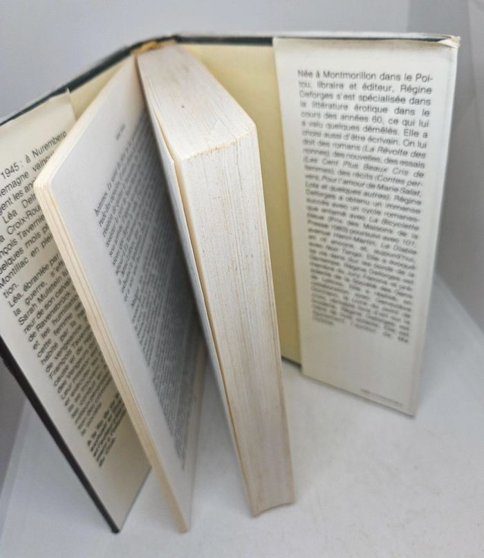 "Noir tango", de Régine Deforges.
354 pages.
ISBN : 2.7242.6736.2. - photo numéro 3