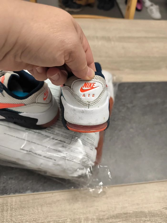 Baskets garçon lacets élastiques 28 Nike air - photo numéro 10