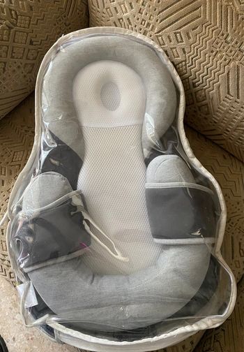 Coussin réhausseur bébé pour lit Babymoov, neuf sans étiquette.