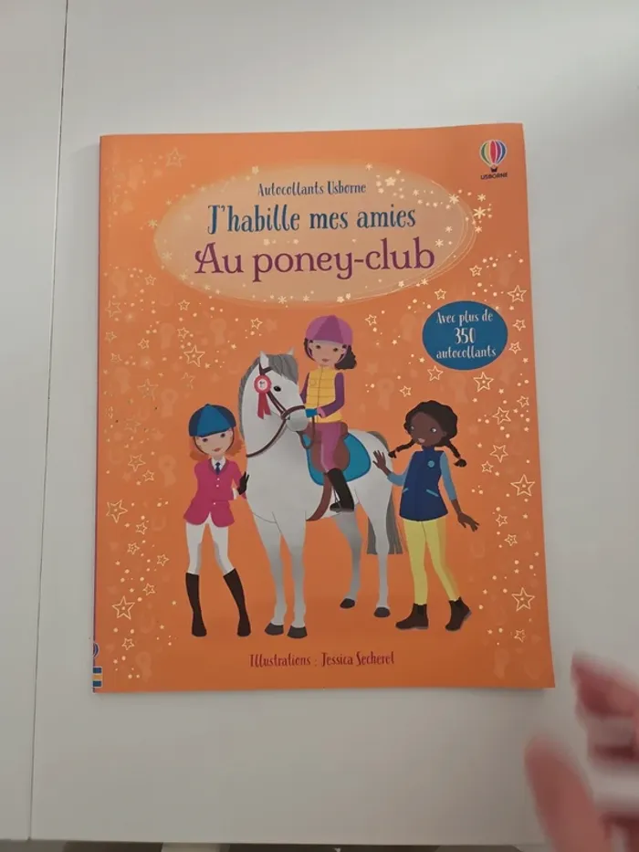 J'habille mes amies : Au Poney club