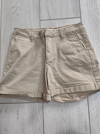 Short beige