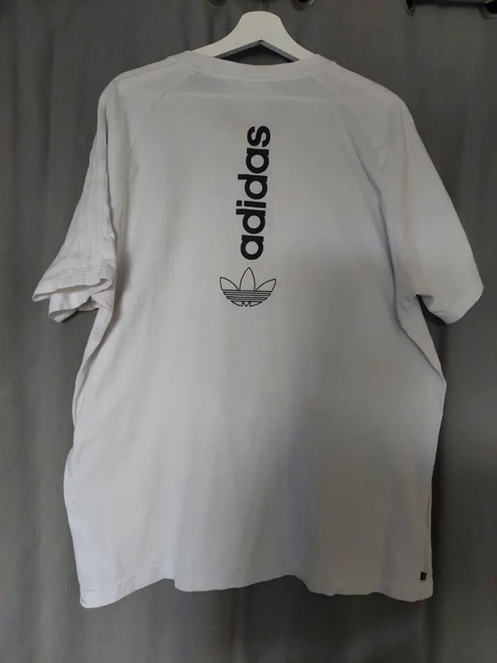 T-shirt Adidas blanc logo noir – Taille XL – 100% coton - photo numéro 5