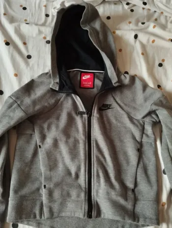 Veste Nike capuche zippée