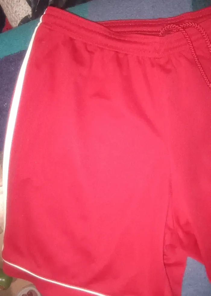Short de sport rouge Adidas - photo numéro 2