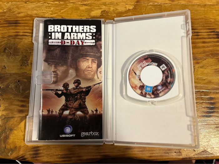 Pack 2 jeux PSP Tom Clancy’s Rainbow Six Vegas + Brothers in Arms D-Day – Très bon état - photo numéro 2